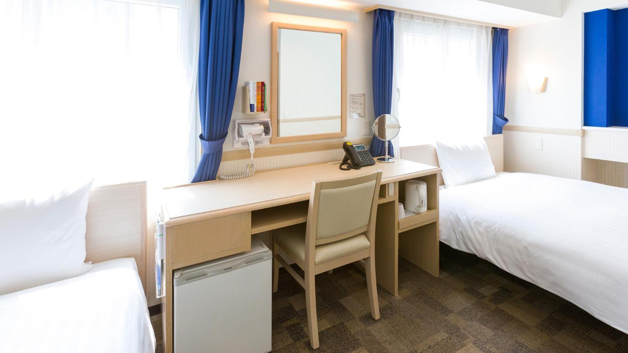 Toyoko Inn Toyota Shi Ekimae Room photo